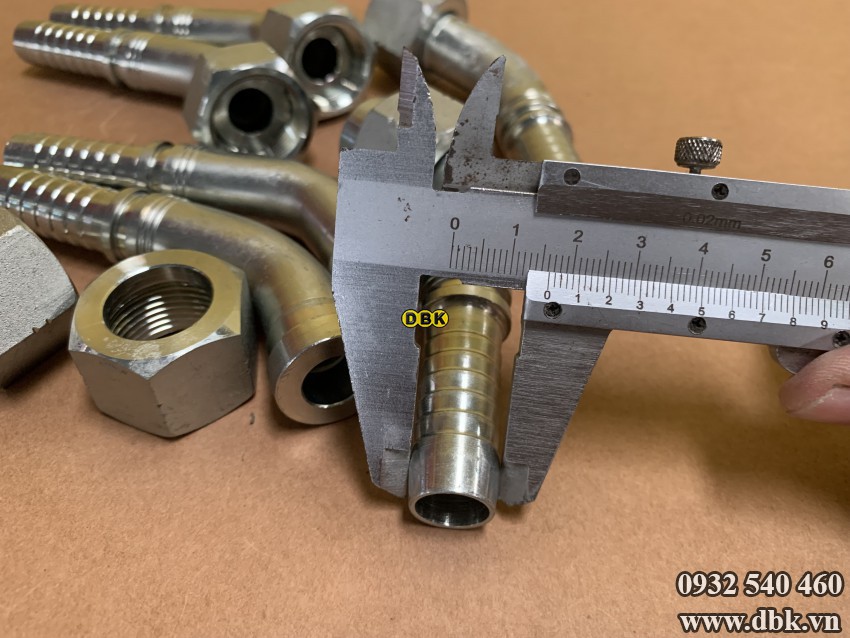 Dau Cut Cong 45 Do 5 8 Inch R12 S32 Htc