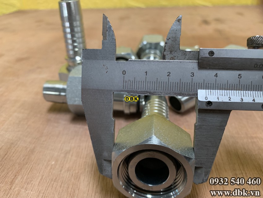 Dau Cut Thang 1 Giac 3 4 Inch R12 S36 M30X2 0 Duc Loi