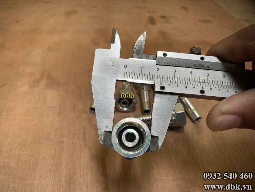 Dau Cut Thang 1 Giac 3 8 Inch R2At S19 M16 Duc Loi