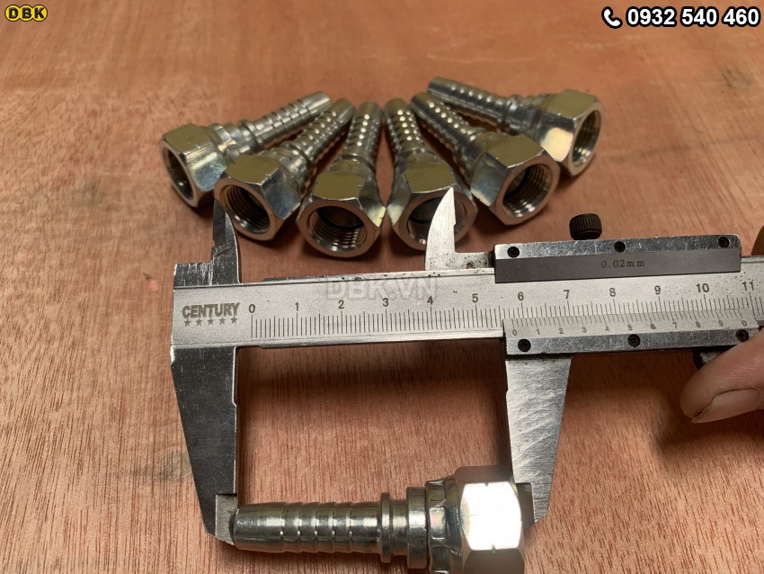 Dau Cut Thang 1 Giac 3 8 Inch R2At S22 M17 Nhat Lom