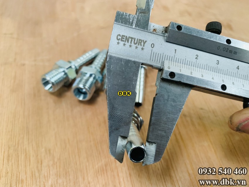 Dau Cut Thang 1 Giac 5 16 Inch R2At Ren Con