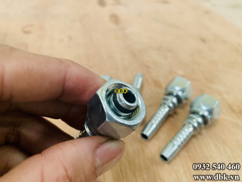 Dau Cut Thang 1 Giac 5 16 Inch R2At S19 M14 Duc Loi