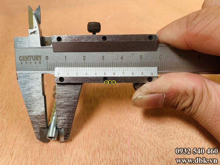Dau Cut Thang 2 Giac 1 4 Inch R2At Khuyen 8