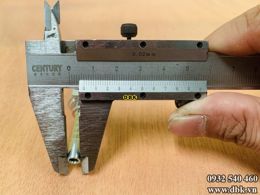 Dau Cut Thang 2 Giac 1 4 Inch R2At M13 Ren Con