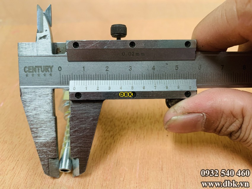 Dau Cut Thang 2 Giac 1 4 Inch R2At S19 M13 Nhat Loi