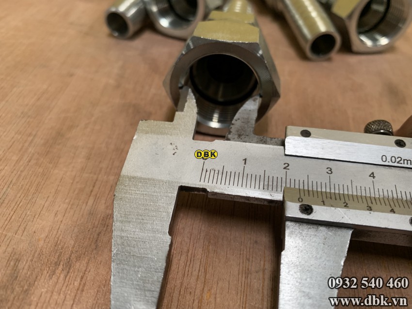Dau Cut Thang 2 Giac 5 8 Inch R12 S32 Kms