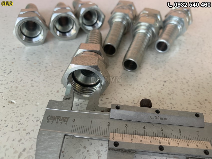 Dau Cut Thang 2 Giac 5 8 Inch R12 S36 Nhat Lom