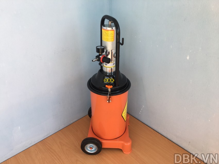 Máy bơm mỡ 12L DL Tech LD-608