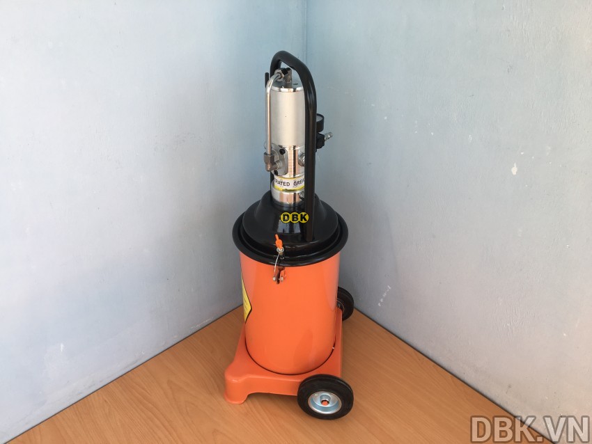 Máy bơm mỡ 12L DL Tech LD-608