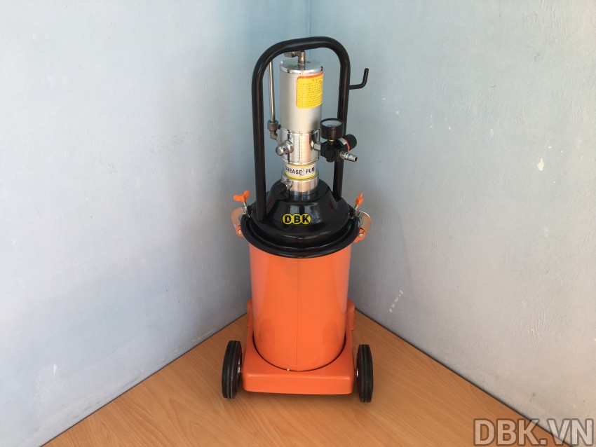 Máy bơm mỡ 12L DL Tech LD-608