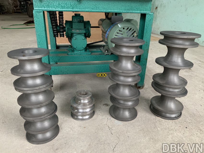 Máy uốn ống A2