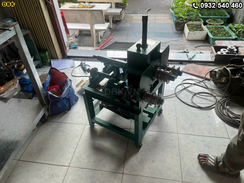 Máy uốn ống A2