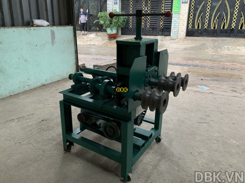 Máy uốn ống A2