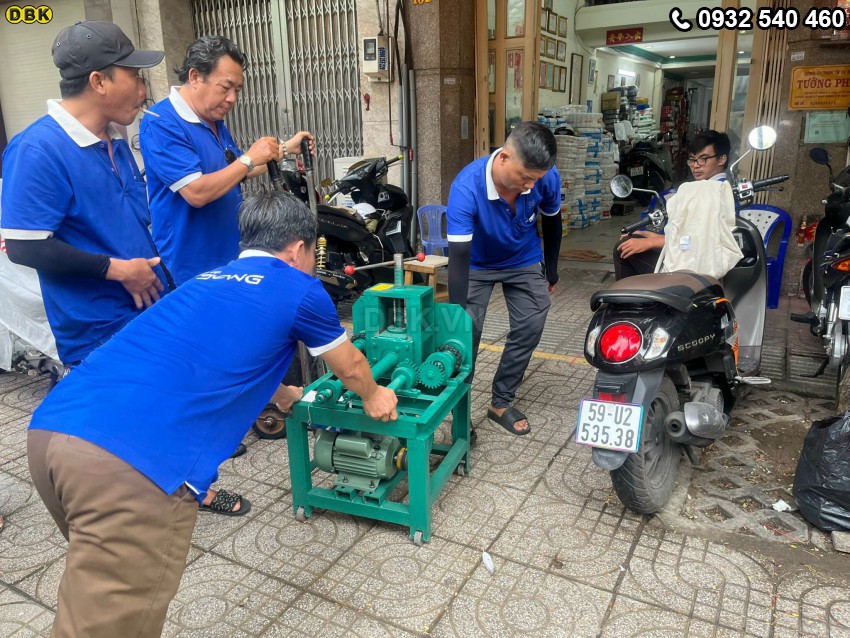 Máy uốn ống A2