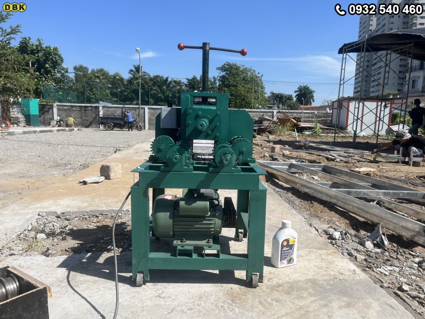 Máy uốn ống A2