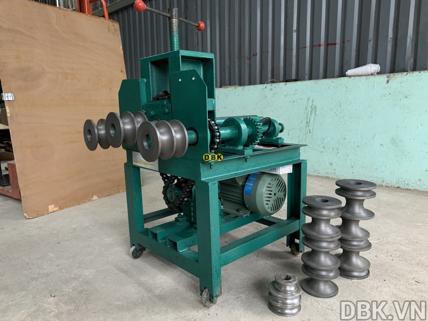 Máy uốn ống A2