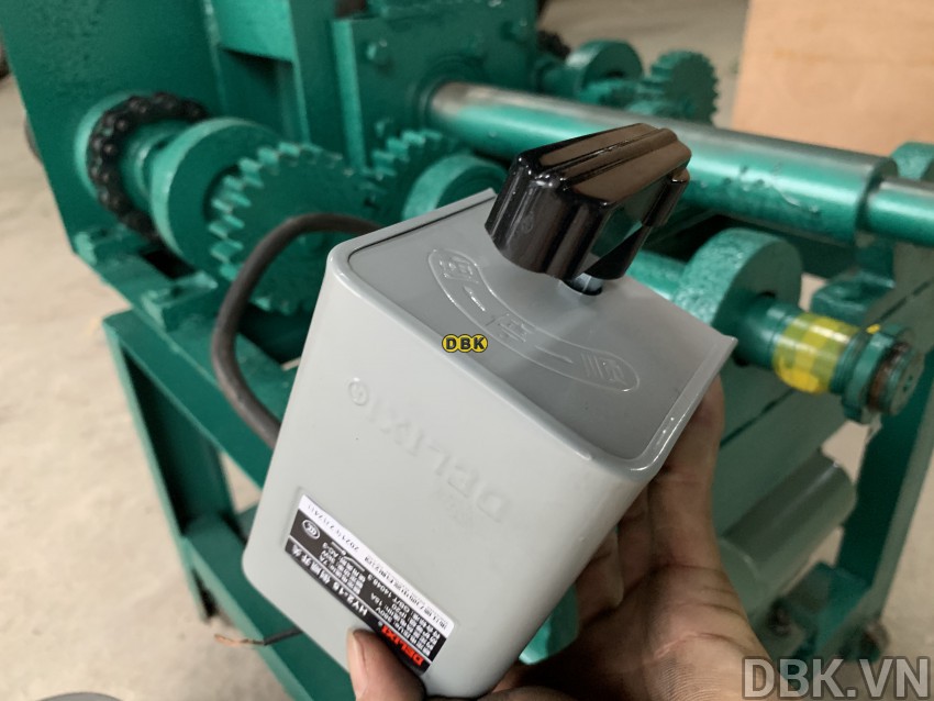 Máy uốn ống A2