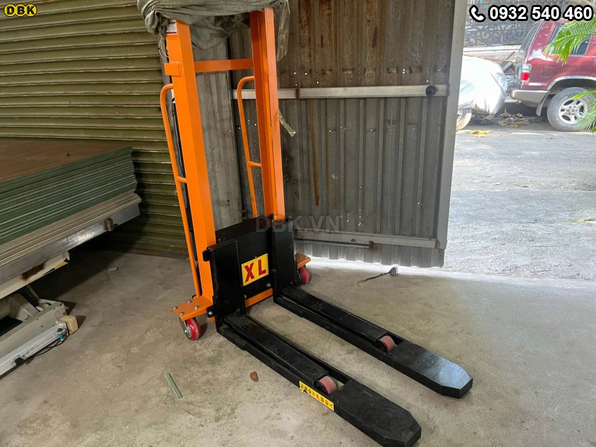 Xe Nang Dien Tu Leo 500Kg 1 3 Met