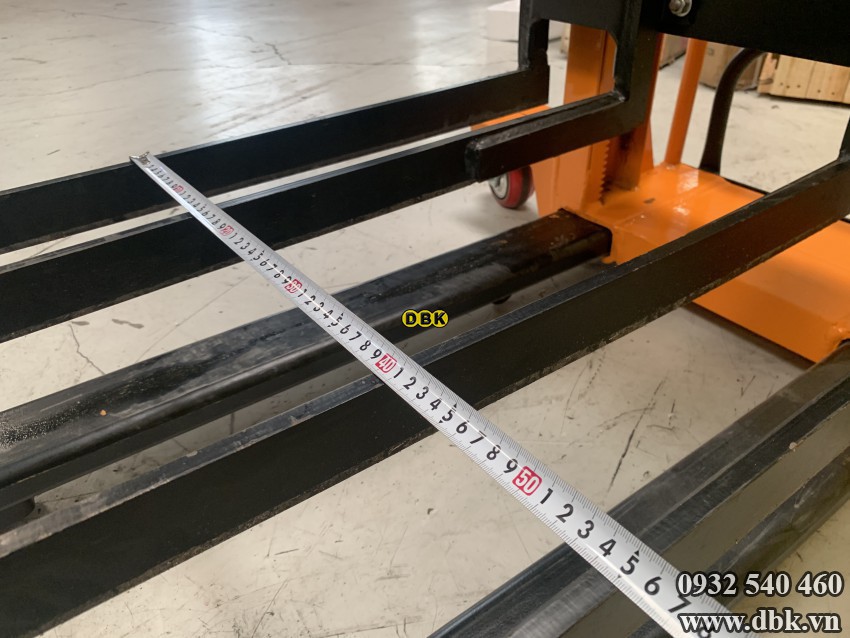Xe Nang Dien Tu Leo 500Kg 1 3 Met