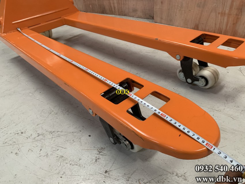 Xe Nang Tay Thap 2 Tan Dbk 2T550