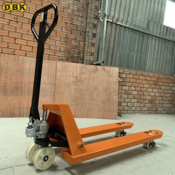 Xe Nang Tay Thap 2 Tan Dbk 2T550